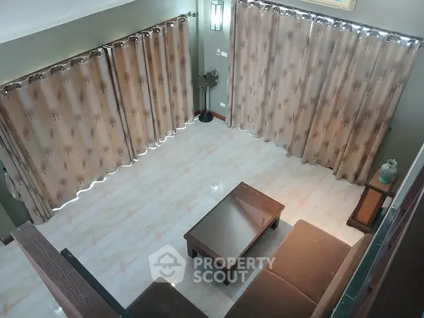 image_rental-27585800