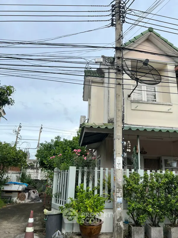 image_rental-28247928