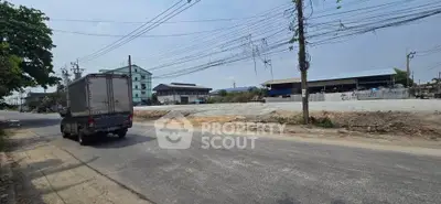 Spacious land plot with road access, ideal for development in a growing area.