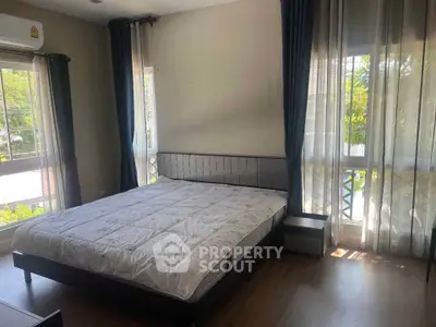 image_rental-27100291