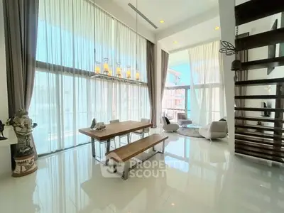 image_rental-31890795