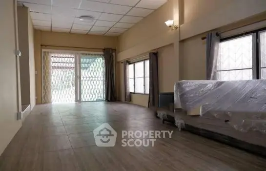 image_rental-6765724