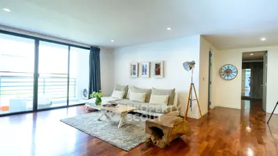  3 Bedrooms Condo -5