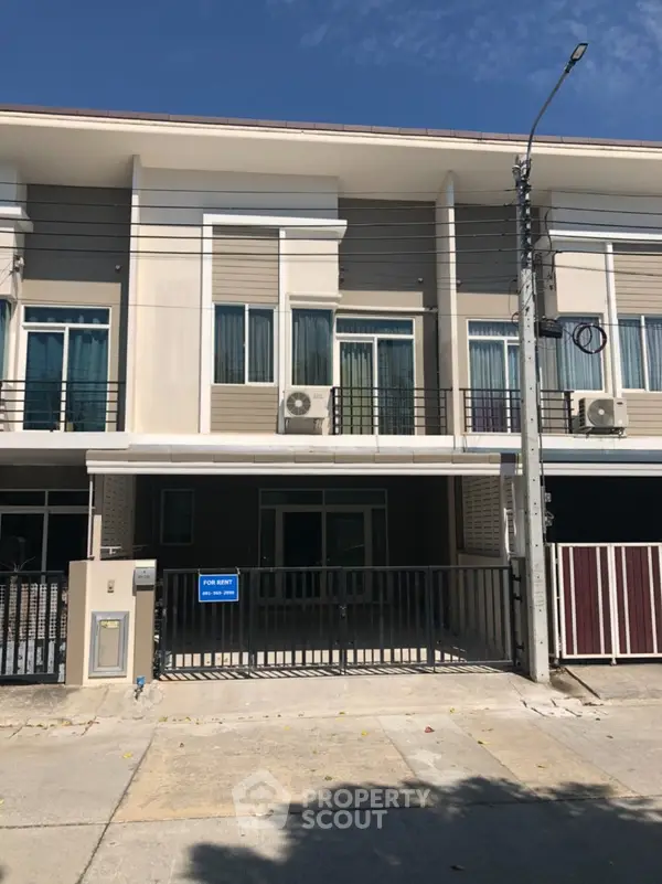 image_rental-6437537