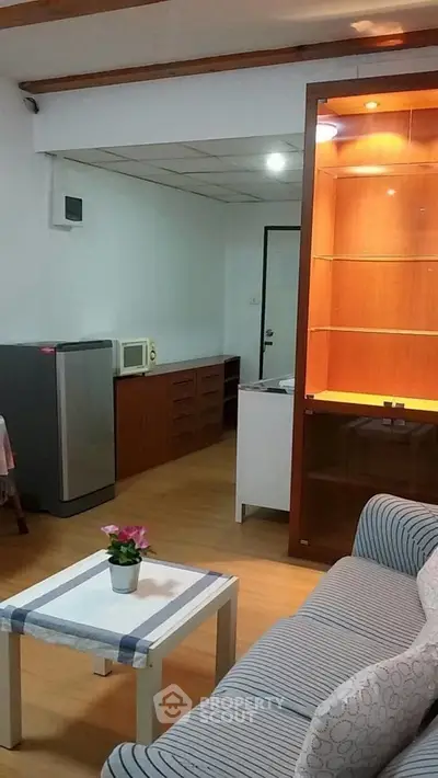  1 Bedroom Condo at Urbana-2