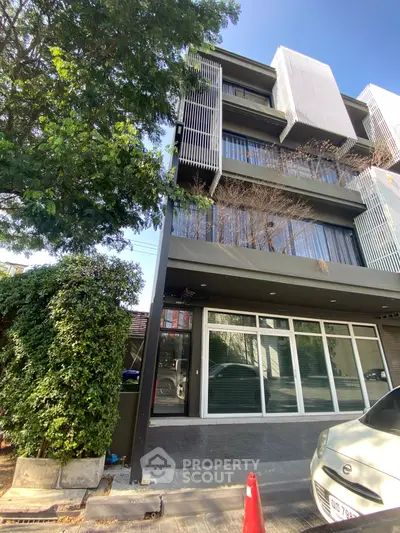 image_rental-30512900