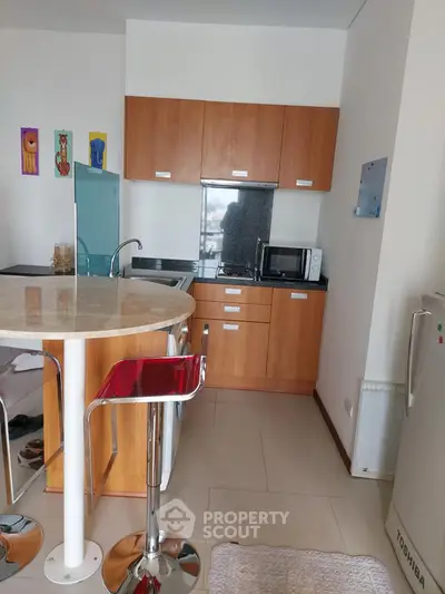 Fully Furnished 1 Bedroom Condo at Villa Sathorn-2
