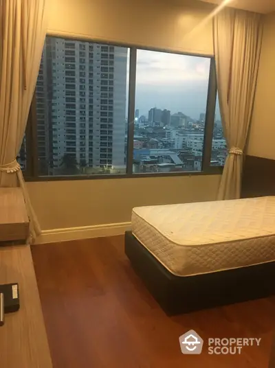  2 Bedrooms Condo at Bright Sukhumvit 24 Condominium-2