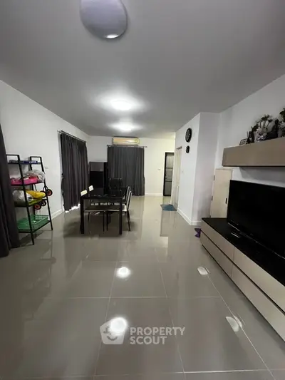 image_rental-18755847