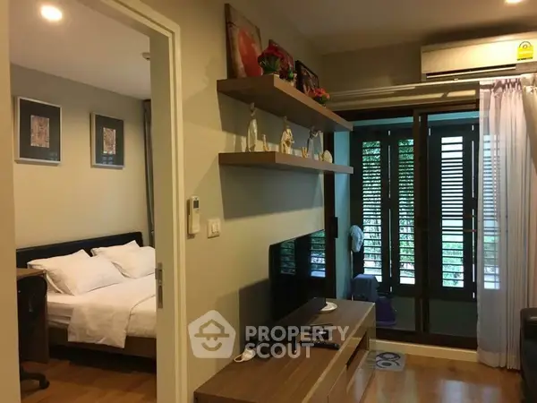 image_rental-5267330