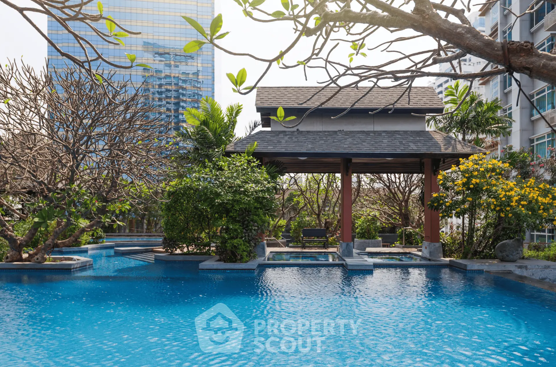 Circle Condominium