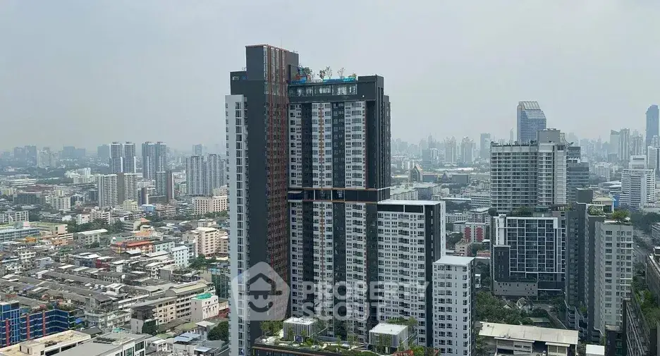 XT HUAIKHWANG