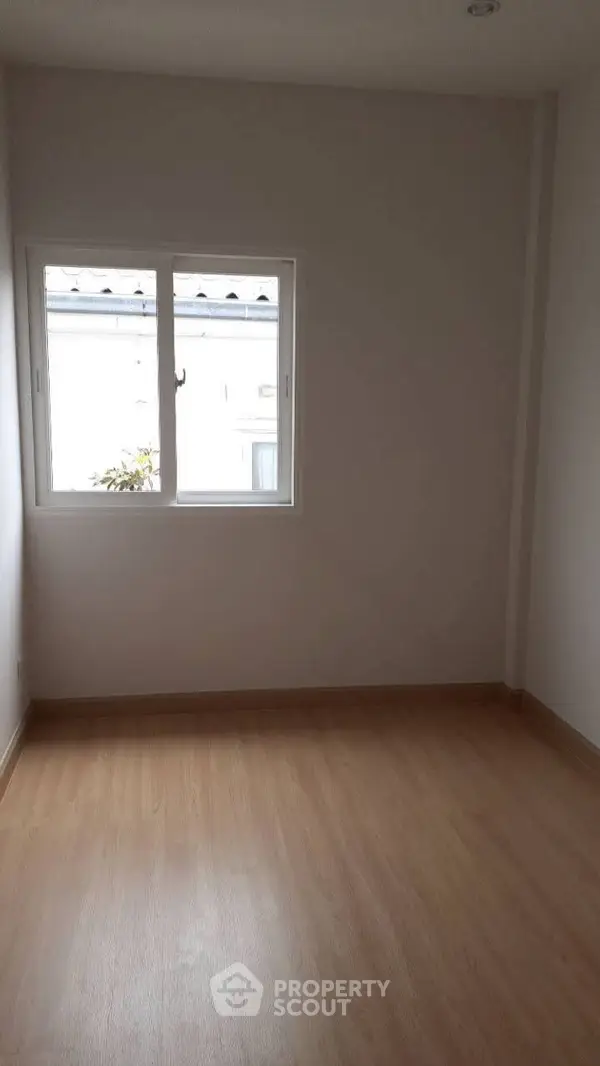 image_rental-27213290