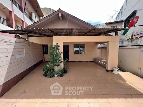 image_rental-29716806