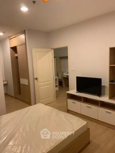  1 Bedroom Condo at Centric Scene Ratchavipha-2