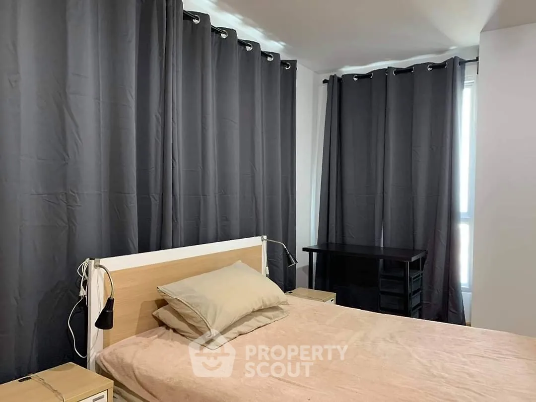  1 Bedroom Condo at Life Ratchada Huaikwang-1