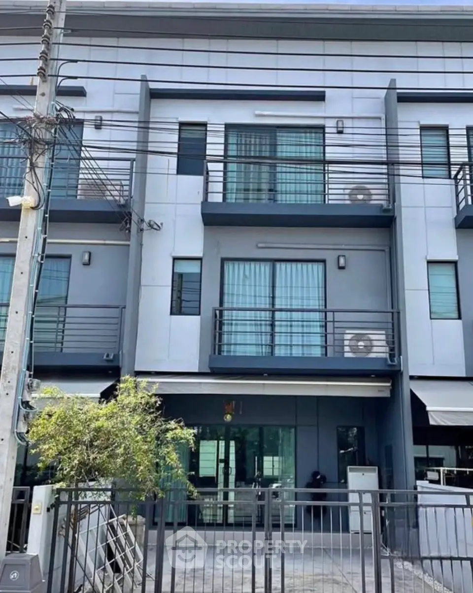 Screenshot 2569-02-18 at 15.02.45.jpg