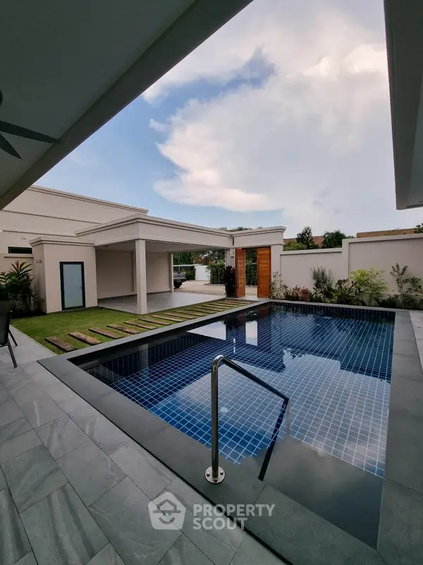 image_rental-19201429