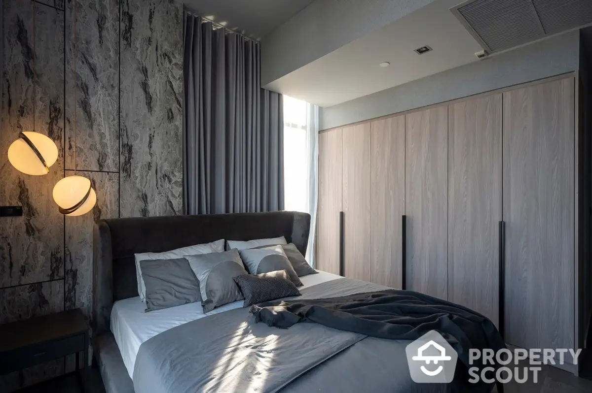  2 Bedrooms Condo at The Lofts Asoke-1