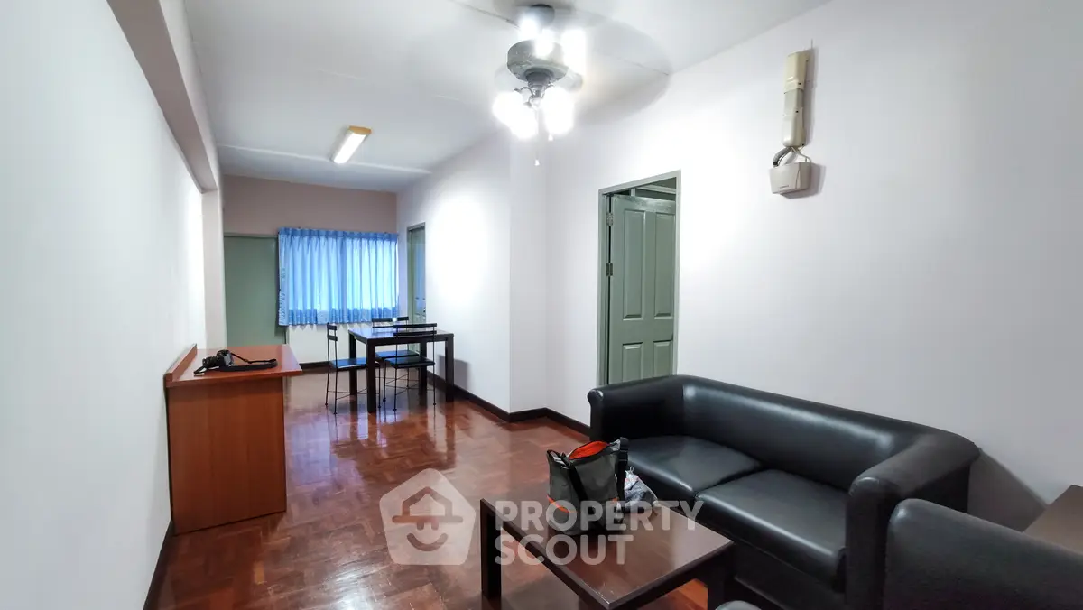 Fully Furnished 2 Bedrooms Apartment at Urban Residence-16
