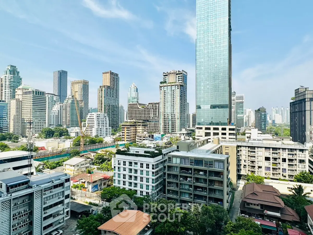 Stunning cityscape view showcasing modern skyscrapers and urban architecture in a vibrant metropolitan area.