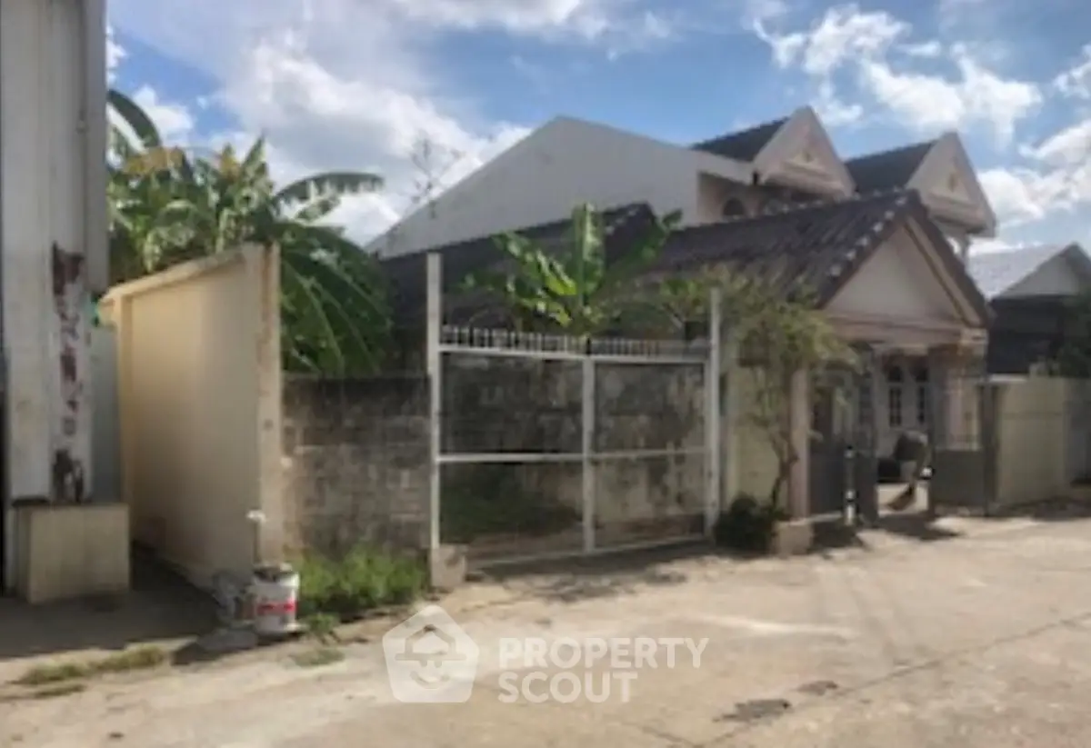 Screenshot 2568-09-25 at 22.19.44.jpg