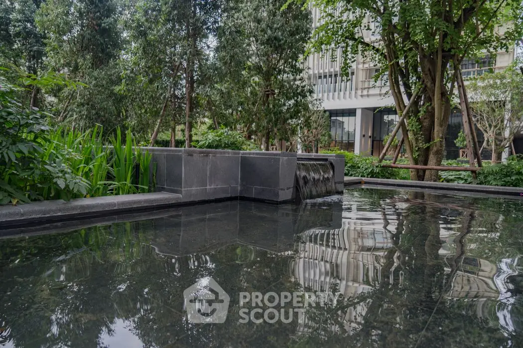 Park Origin Phrom Phong