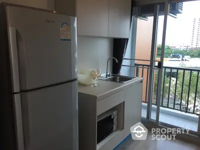  2 Bedrooms Condo at Chewathai Phetkasem 27-4