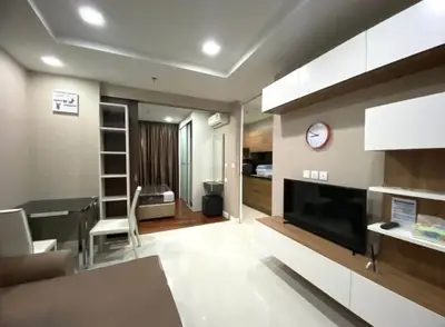 image_rental-30920273