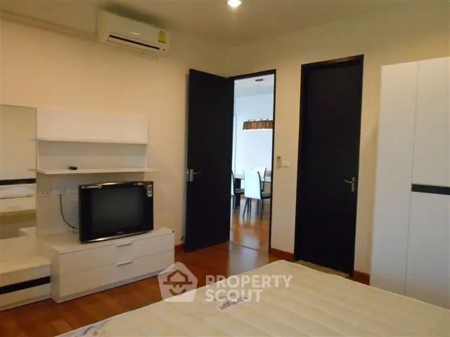  2 Bedrooms Condo at Baan Klang Krung Siam Pathumwan Condominium-1