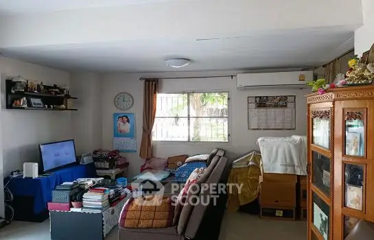 image_rental-9072195