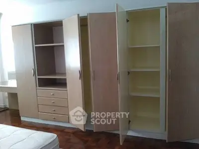 Fully Furnished 2 Bedrooms Apartment at Undefined-5