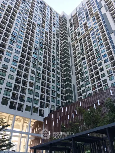Fully Furnished 1 Bedroom Condo at Artemis Sukhumvit 77-4