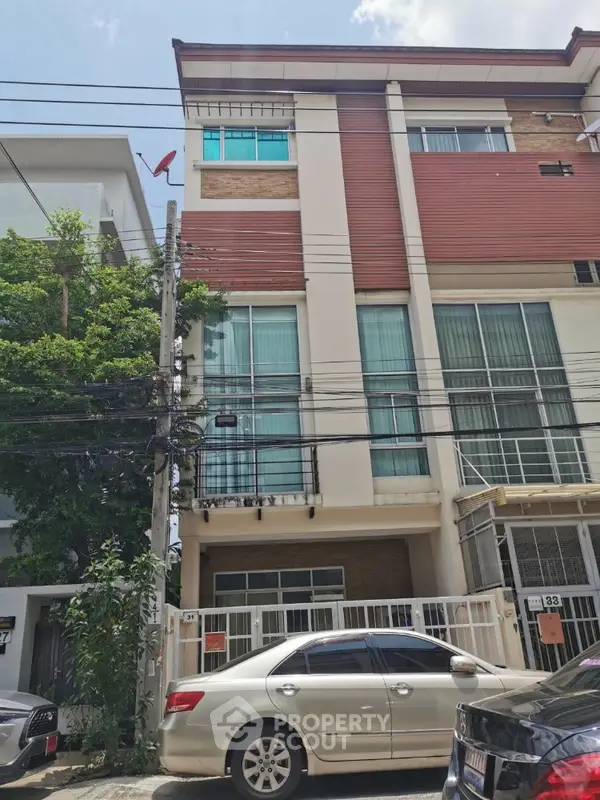 image_rental-13013986