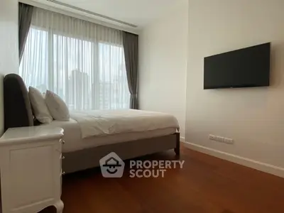  2 Bedrooms Condo at 185 Rajadamri-2