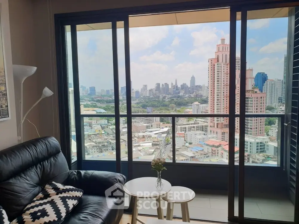  2 Bedrooms Condo at The Lumpini 24-1
