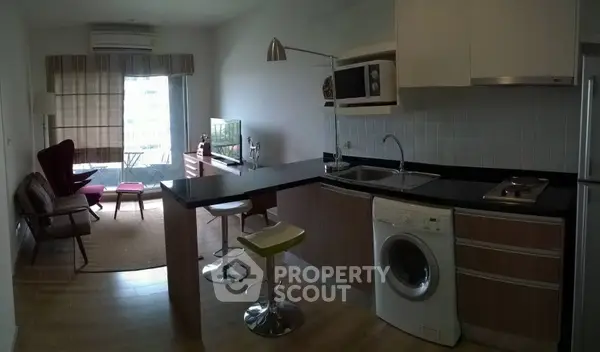 image_rental-5258799