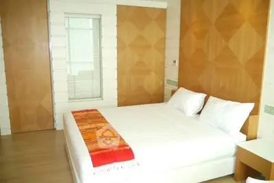  2 Bedrooms Condo at Baan Sathorn Chaopraya-3