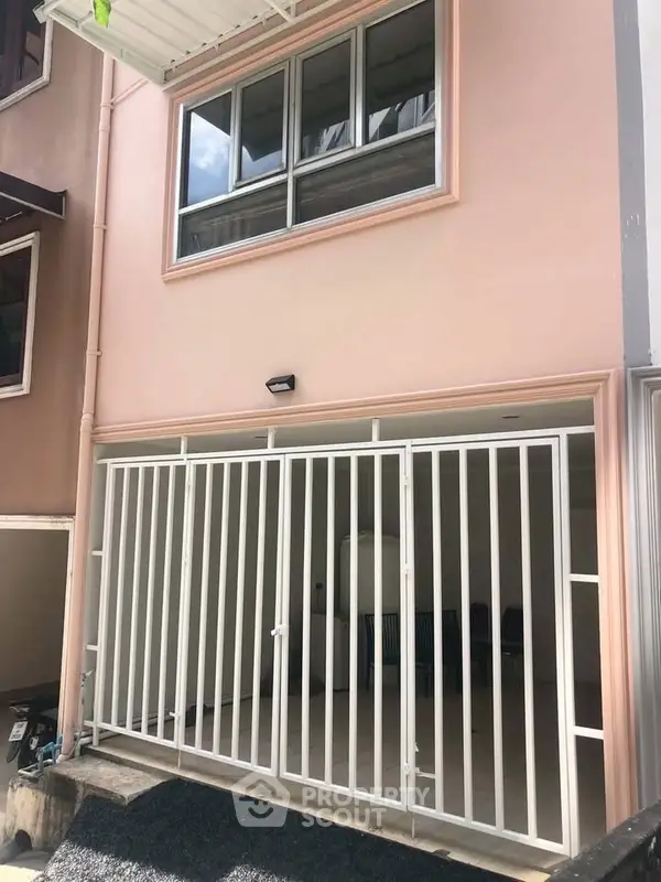 image_rental-27281447