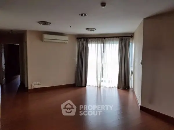 image_rental-30688278