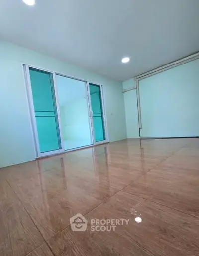 Screenshot 2569-02-11 at 16.21.13.jpg