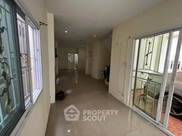 image_rental-11880715