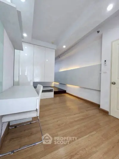 image_rental-29559157