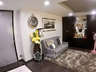  2 Bedrooms Condo at The Garden-4