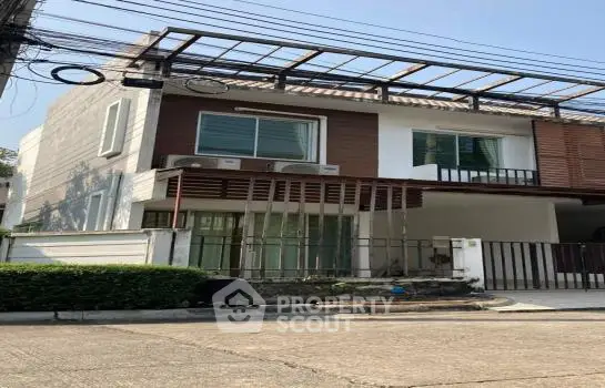 image_rental-8637596