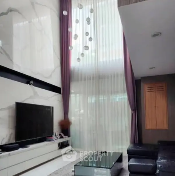 image_rental-27592854