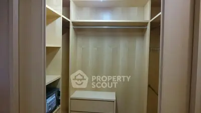  3 Bedrooms Condo at Somkid Gardens Condominium-7