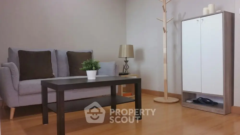  1 Bedroom Condo at Life Sukhumvit-1