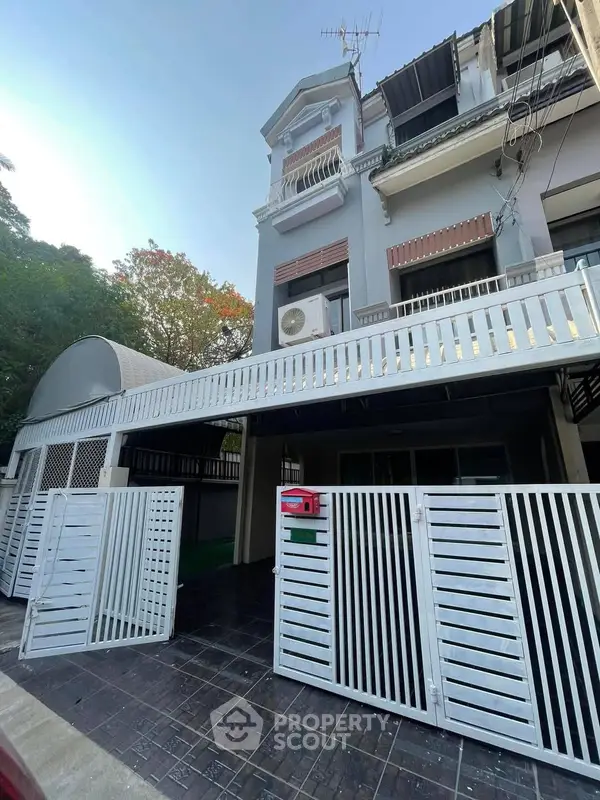 image_rental-23413568