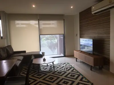  2 Bedrooms Condo at Socio Reference 61-2